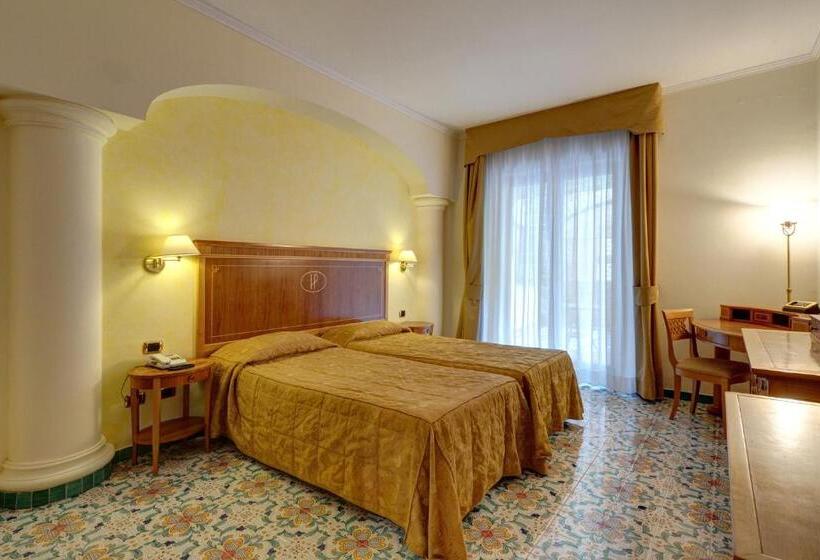 スタンダードインサイドビュールーム, Grand Hotel President