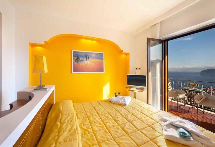 オーシャンビュースーペリアールーム, Grand Hotel President