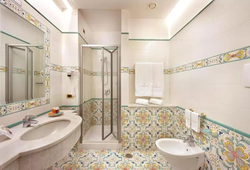 スタンダード４人部屋, Grand Hotel President
