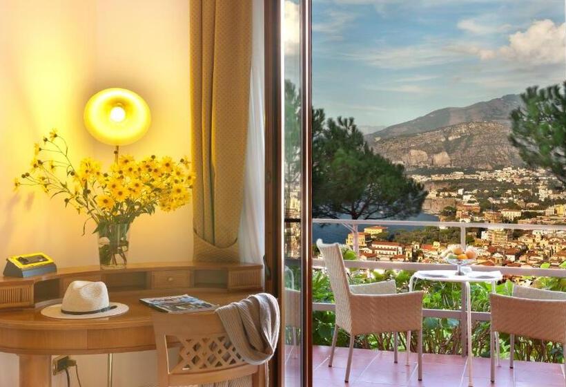 オーシャンビュージュニアスイート, Grand Hotel President