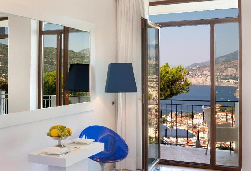 キングサイズベッドのスイートルーム, Grand Hotel President