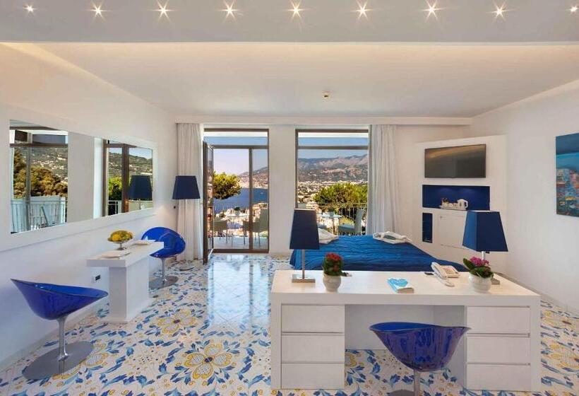 キングサイズベッドのスイートルーム, Grand Hotel President