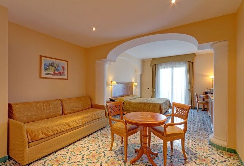 オーシャンビュージュニアスイート, Grand Hotel President