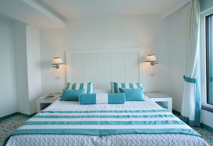 オーシャンビュースーペリアールーム, Grand Hotel President