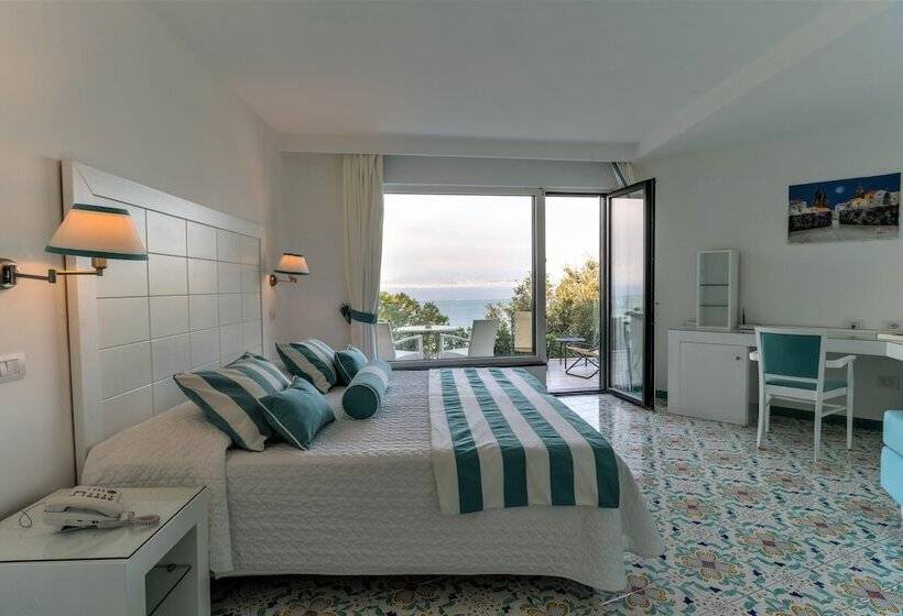 オーシャンビュースーペリアールーム, Grand Hotel President