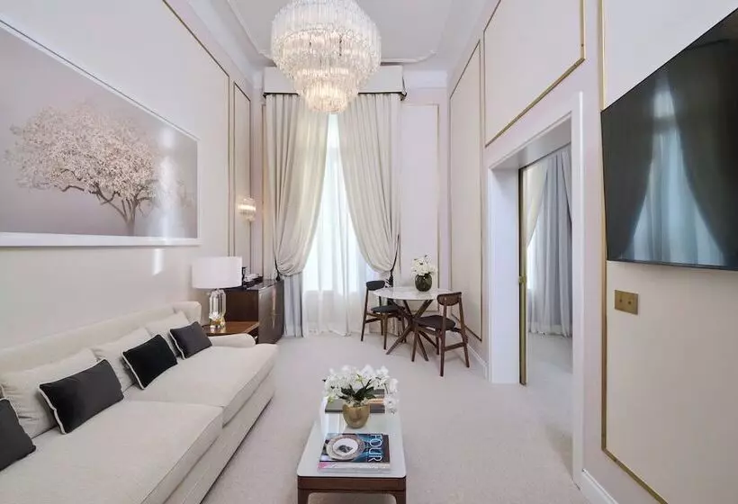 Sviitti Merinäkymä, Grand Hotel Principe Di Piemonte