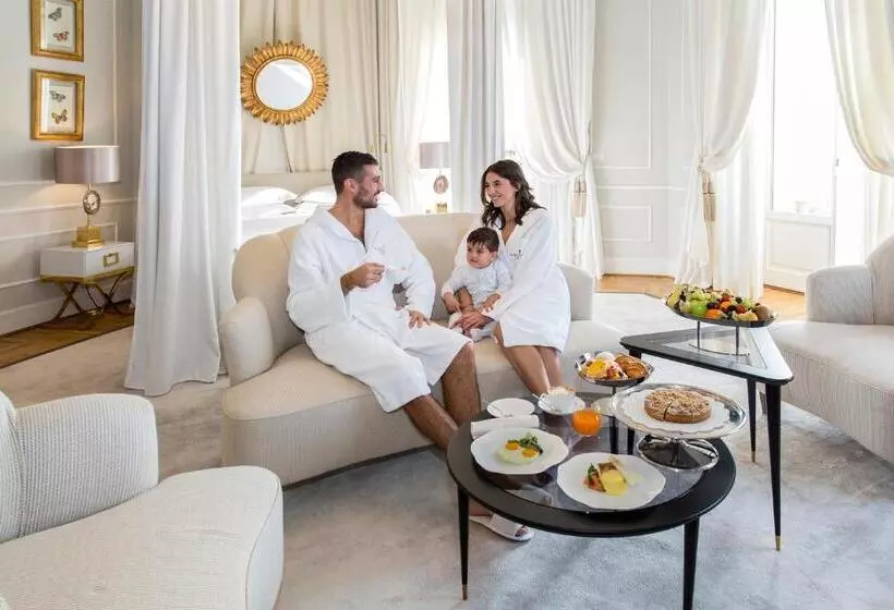 Sviitti, Grand Hotel Principe Di Piemonte
