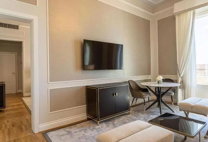Sviitti Sivuttainen Merinäkymä, Grand Hotel Principe Di Piemonte