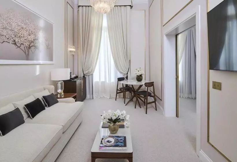 Sviitti Merinäkymä, Grand Hotel Principe Di Piemonte