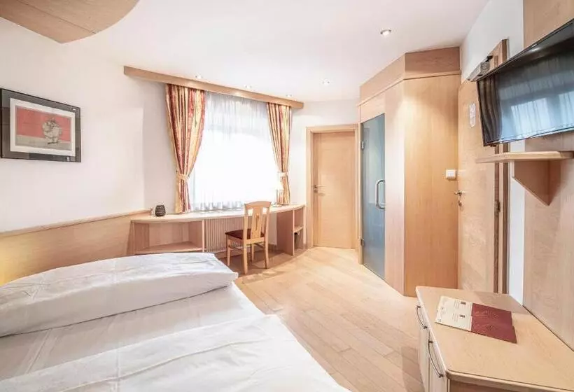 Standard-huone, Posthotel Lamm