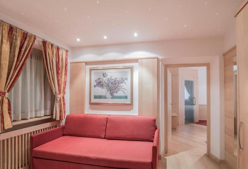 חדר סטנדרט לארבעה, Posthotel Lamm