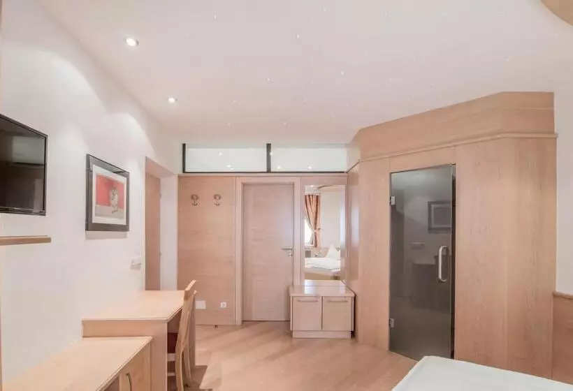 スタンダード４人部屋, Posthotel Lamm
