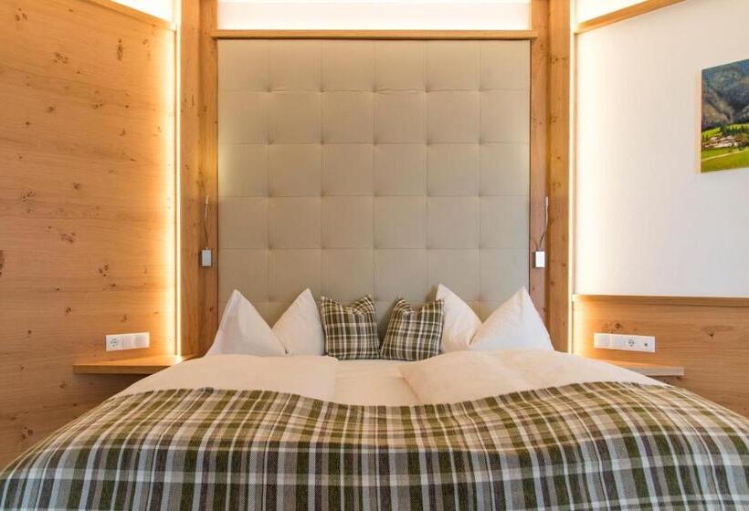 חדר סטנדרט לארבעה, Posthotel Lamm