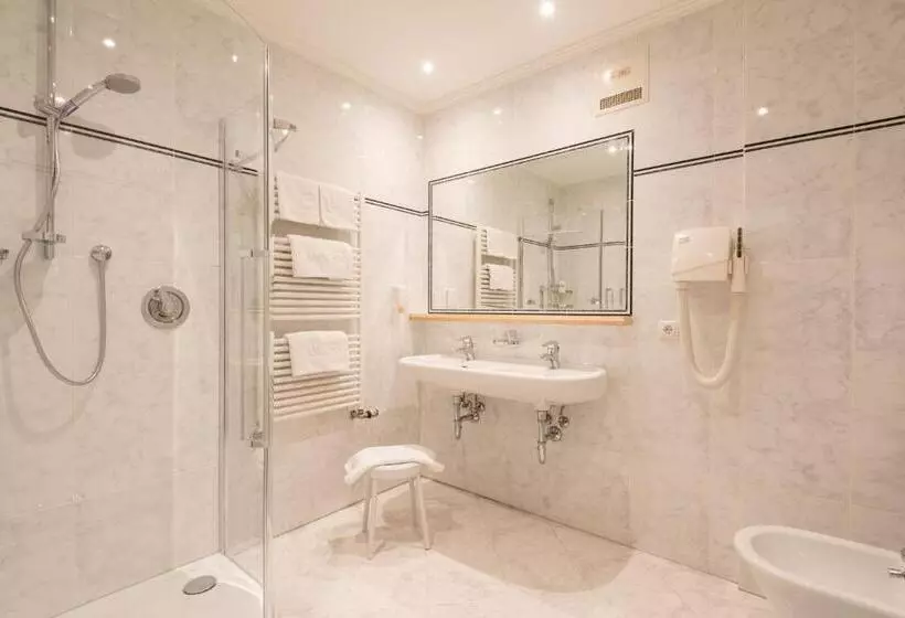 スーペリアトリプルルーム, Posthotel Lamm