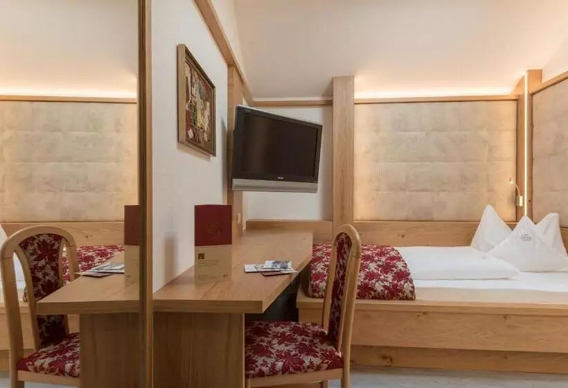 Basic Yhden Hengen Huone, Posthotel Lamm