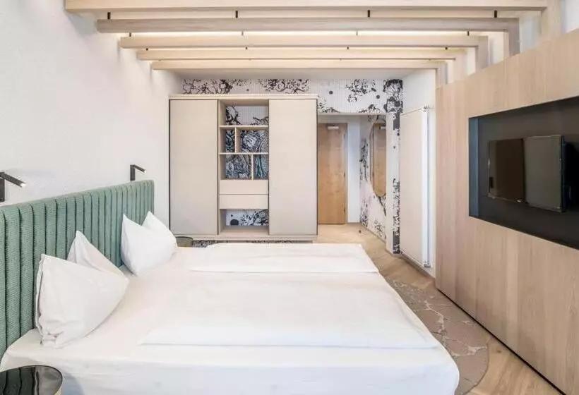 Deluxe-huone, Posthotel Lamm