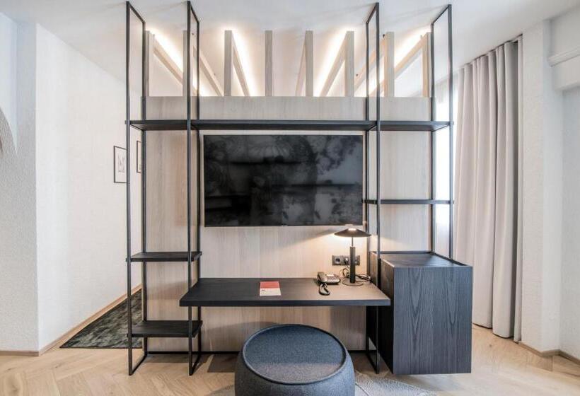 豪华套房, Posthotel Lamm