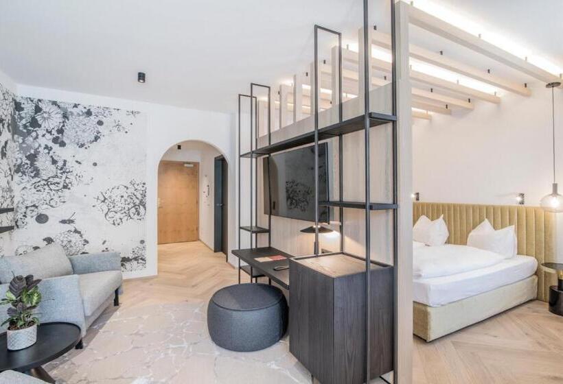 豪华套房, Posthotel Lamm