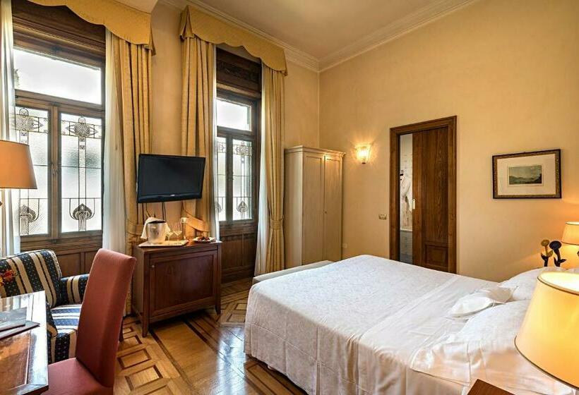 חדר קלאסי עם נוף לגינה, Laurin