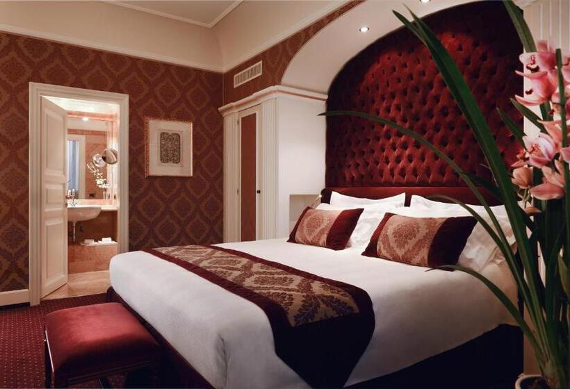 اتاق لوکس با چشم‌انداز دریاچه, Londra Palace Venezia