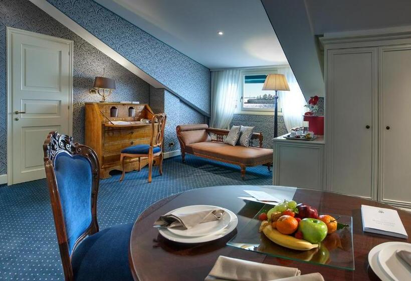 سوییت جونیور با چشم‌انداز دریاچه, Londra Palace Venezia