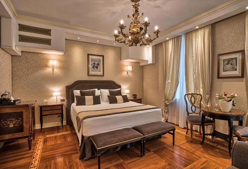 اتاق کلاسیک با چشم‌انداز شهر, Londra Palace Venezia