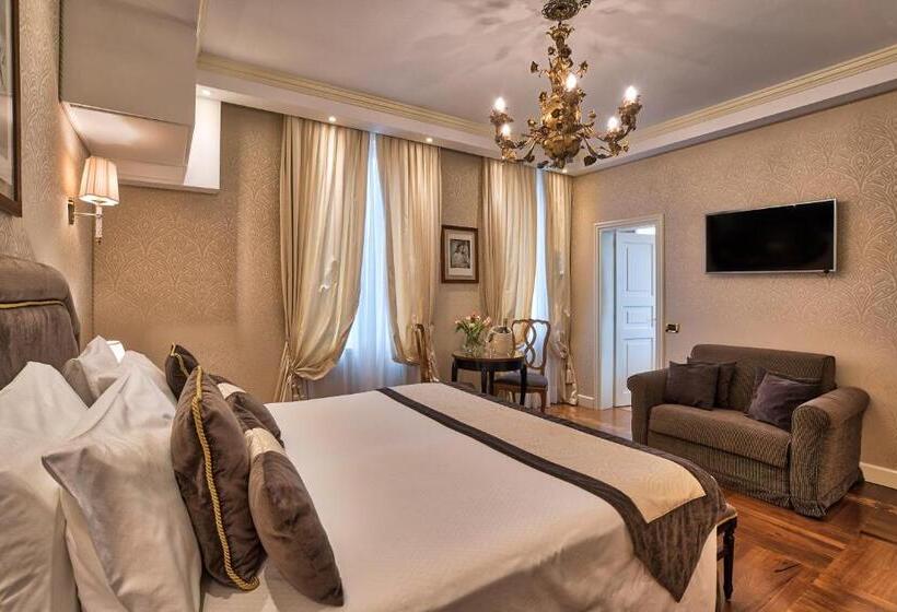 اتاق کلاسیک سه تخته, Londra Palace Venezia