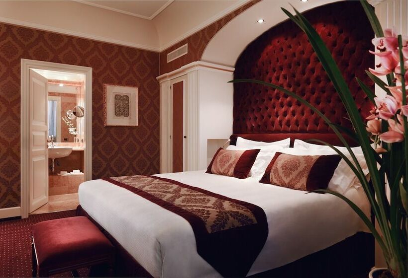 اتاق لوکس با چشم‌انداز دریاچه, Londra Palace Venezia