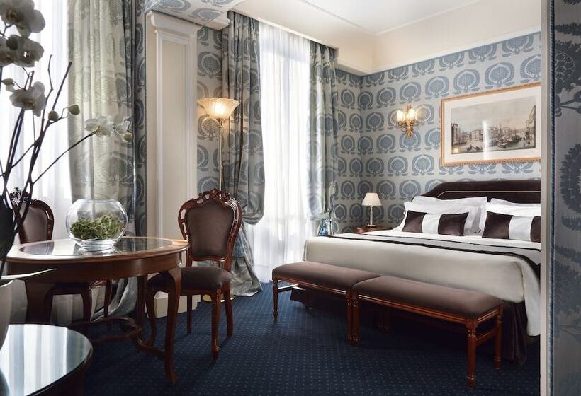 اتاق لوکس با چشم‌انداز دریاچه, Londra Palace Venezia
