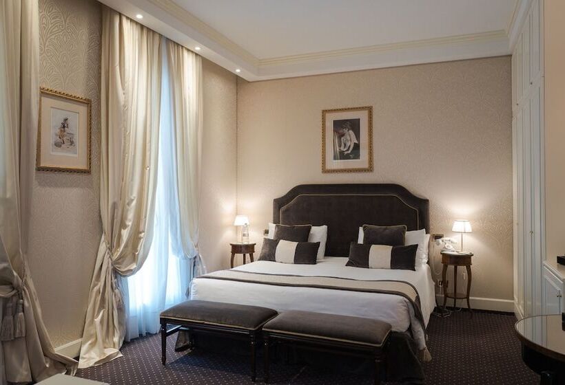 اتاق کلاسیک با چشم‌انداز شهر, Londra Palace Venezia