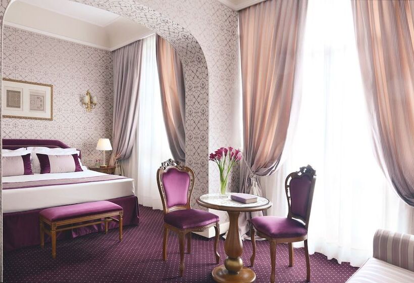 Junior Suite Lake View, Londra Palace Venezia