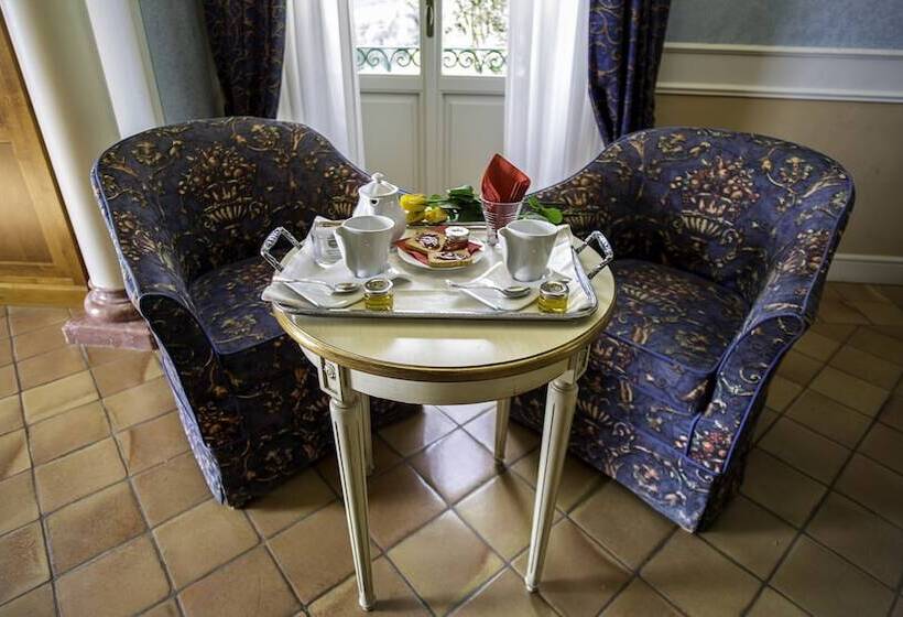 جناح, Monteconero