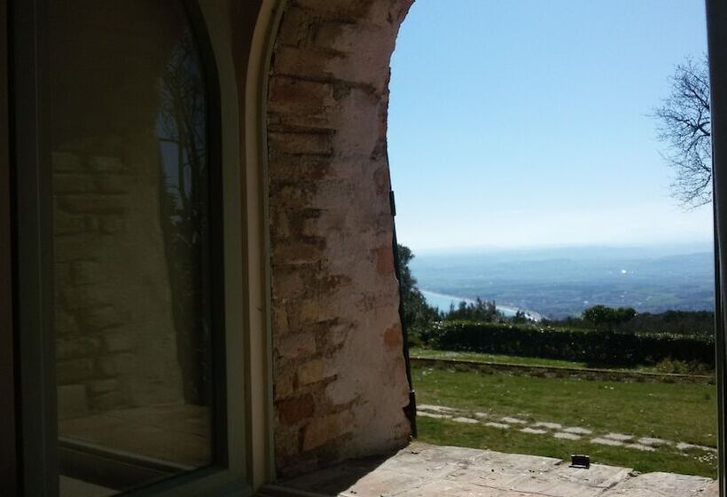 جناح, Monteconero