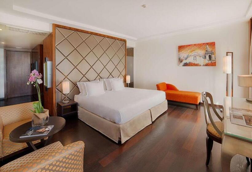 Полулюкс Одноместный с Террасой, NH Collection Taormina