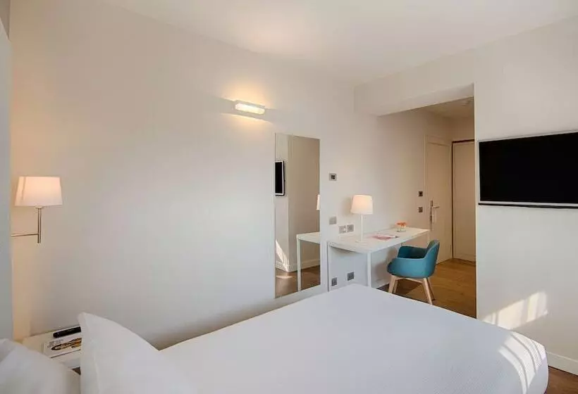 اتاق استاندارد یک نفره, NH Torino Centro