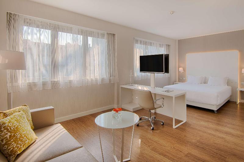 جناح جونيور, NH Torino Centro