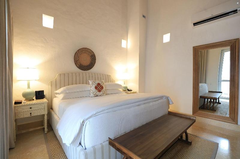 جناح, NH Torino Centro