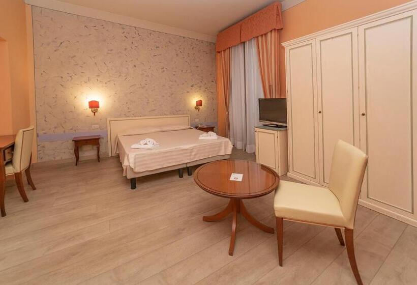 レイクビュースタンダードルーム, Pallanza By Lvg Hotel Collection