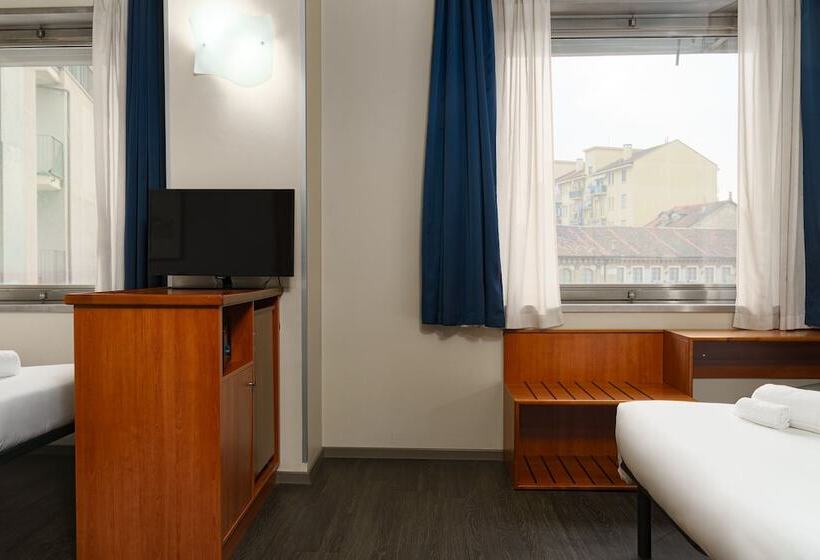 غرفة قياسية رباعية, B&b Hotel Torino President