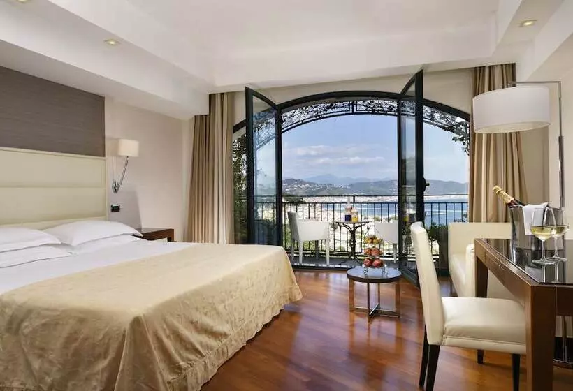 اتاق لوکس با چشم‌انداز دریا, Raito Wellness & Spa