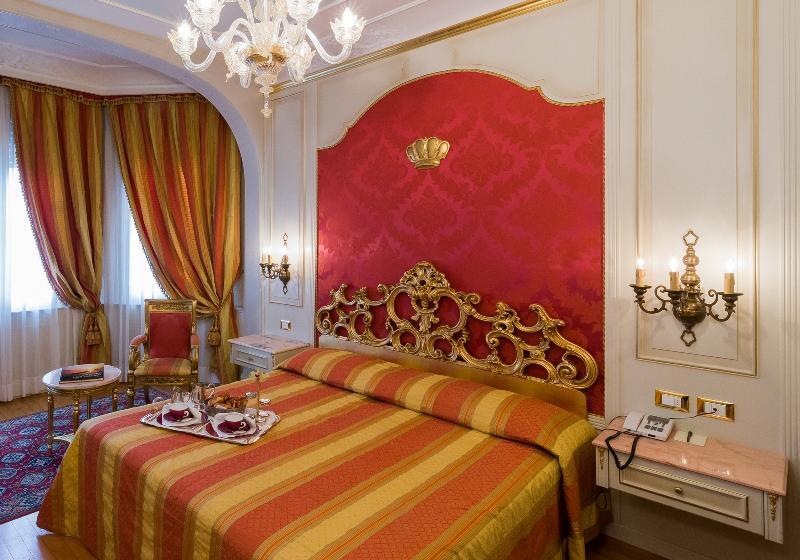 Номер Стандарт Вид на Озеро, Regina Palace