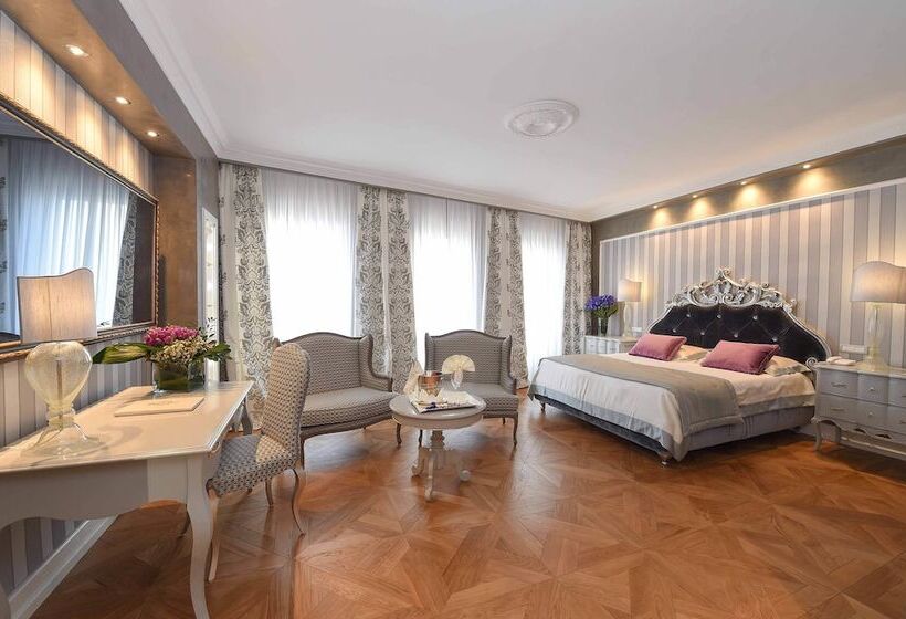 سوییت جونیور با چشم‌انداز دریاچه, Savoia & Jolanda