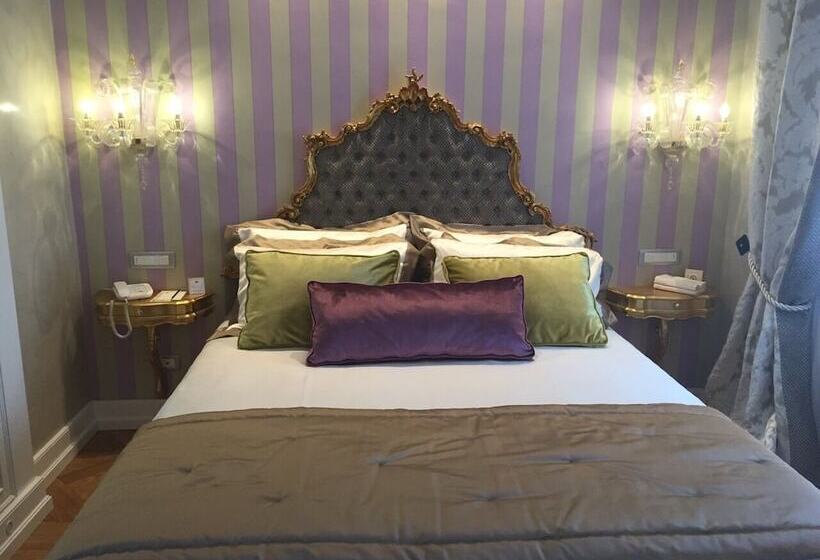 سوییت جونیور با چشم‌انداز دریاچه, Savoia & Jolanda