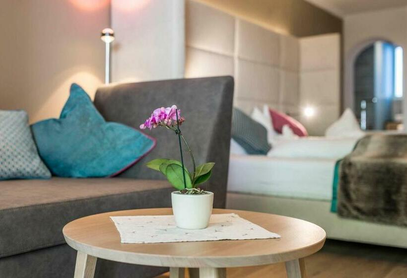 Номер Стандарт Трехместный, Stroblhof Active Family Spa Resort