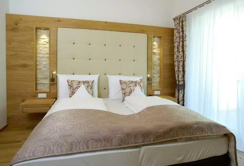 プールビュースイート, Stroblhof Active Family Spa Resort