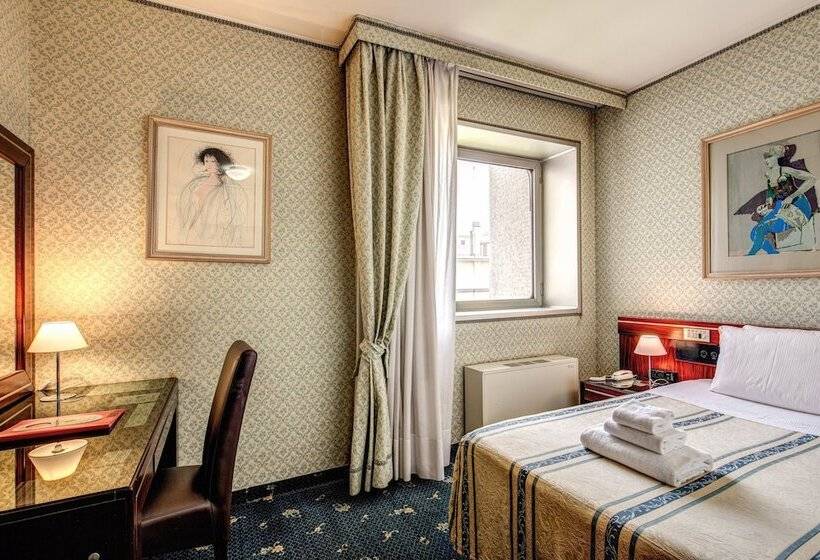 Pokój Superior Jednoosobowy, Michelangelo