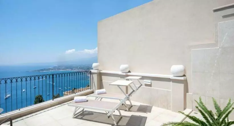 テラス付スイート, Villa Belvedere