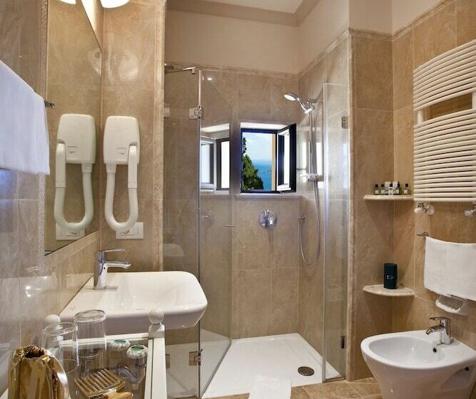 Camera Classica Vista Mare, Villa Belvedere