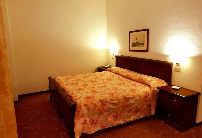 身障者適用スタンダードルーム, Villa Nencini