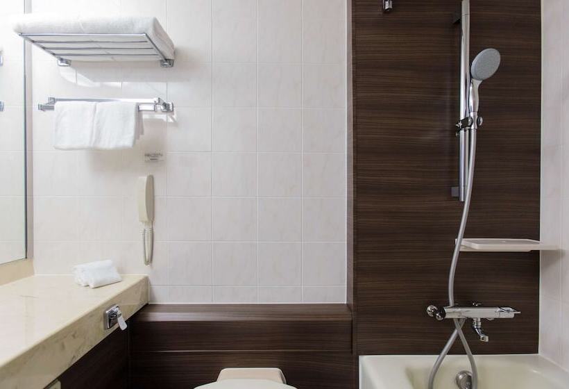 غرفة قياسية لذوى الاحتياجات الخاصة, Doubletree By Hilton Hotel Naha Shuri Castle